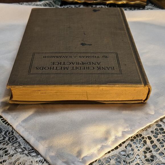 1921 First Printing of "Bank Credit Methods and Practice" Antique Hardback Book - Picture 5 of 10